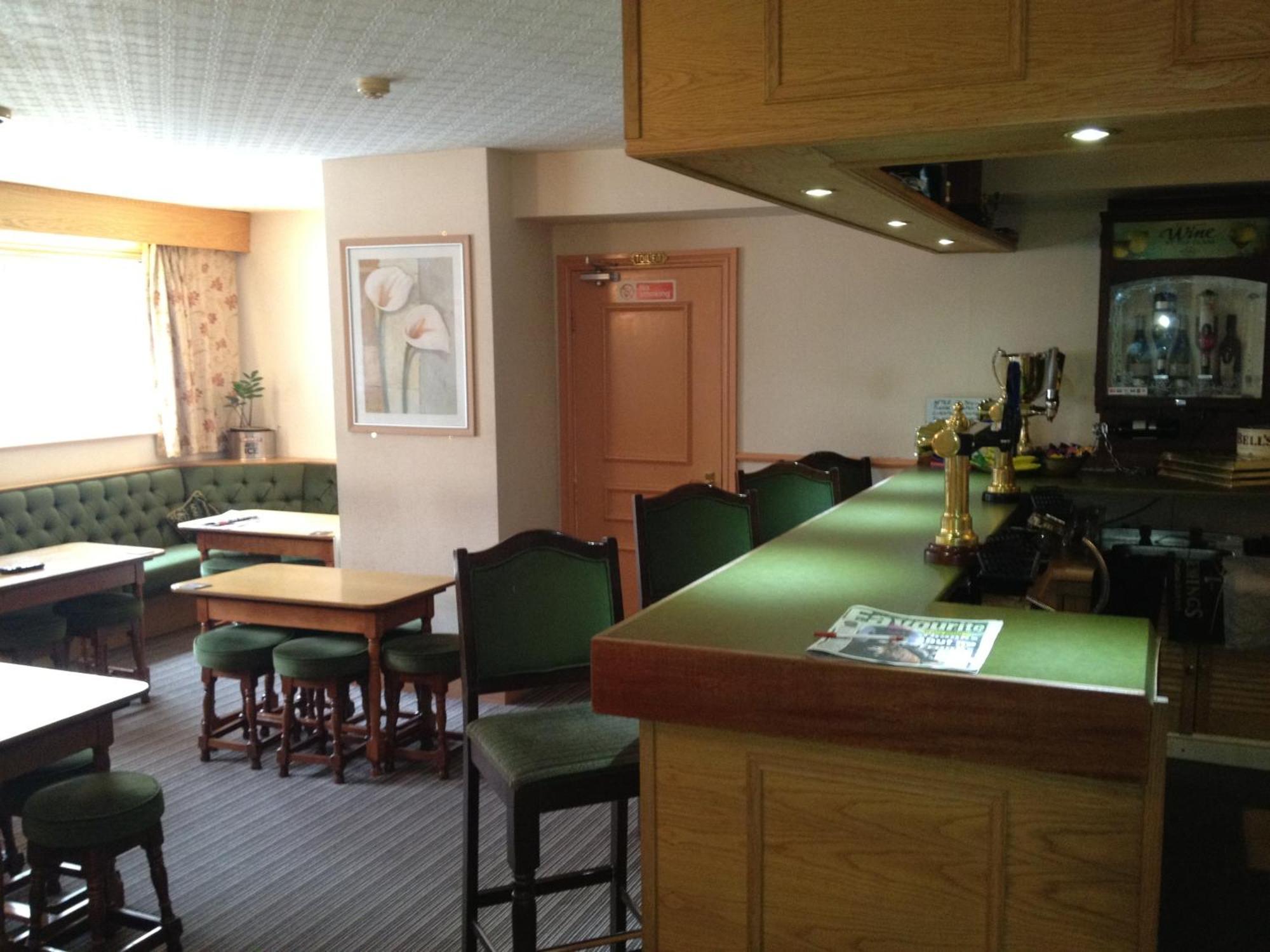 Hall Park Hotel Self Check In Workington Kültér fotó
